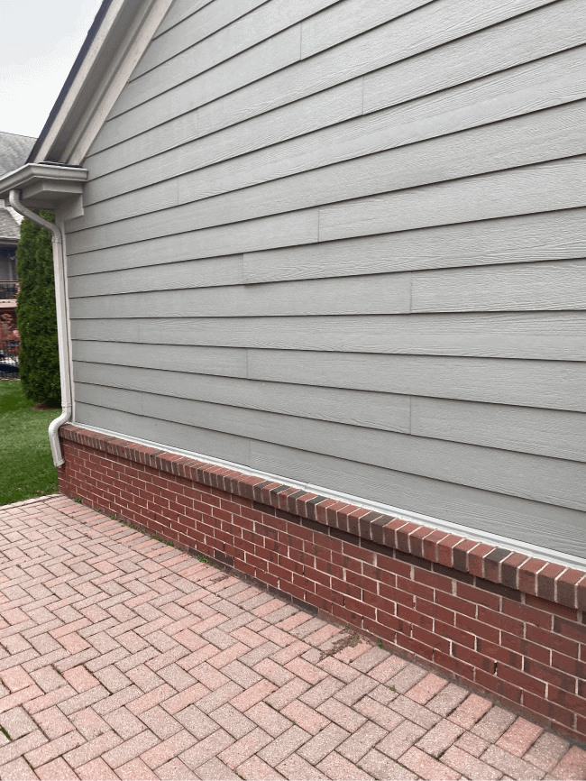 Door in garage installation - Delic Construction